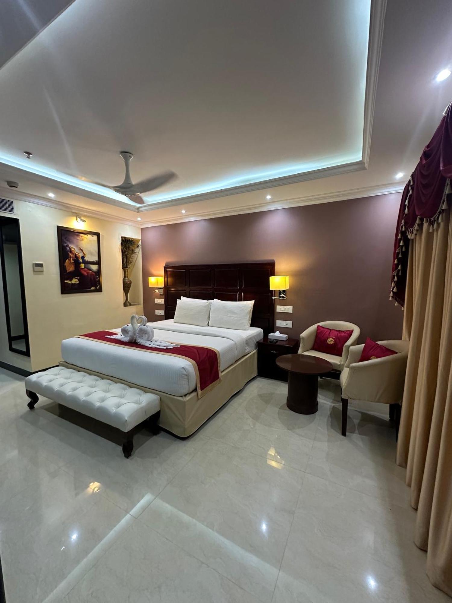 Sajjoys Hotel Varkala Exterior photo