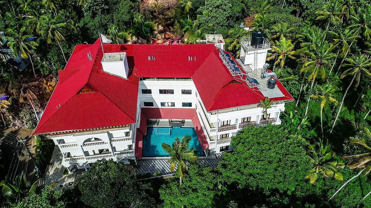 Sajjoys Hotel Varkala Exterior photo
